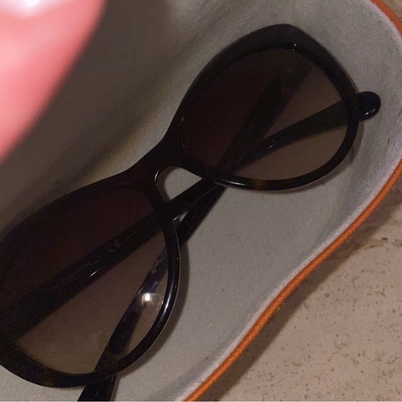 Tory Burch cat eye sunglasses - Picture 4 of 6